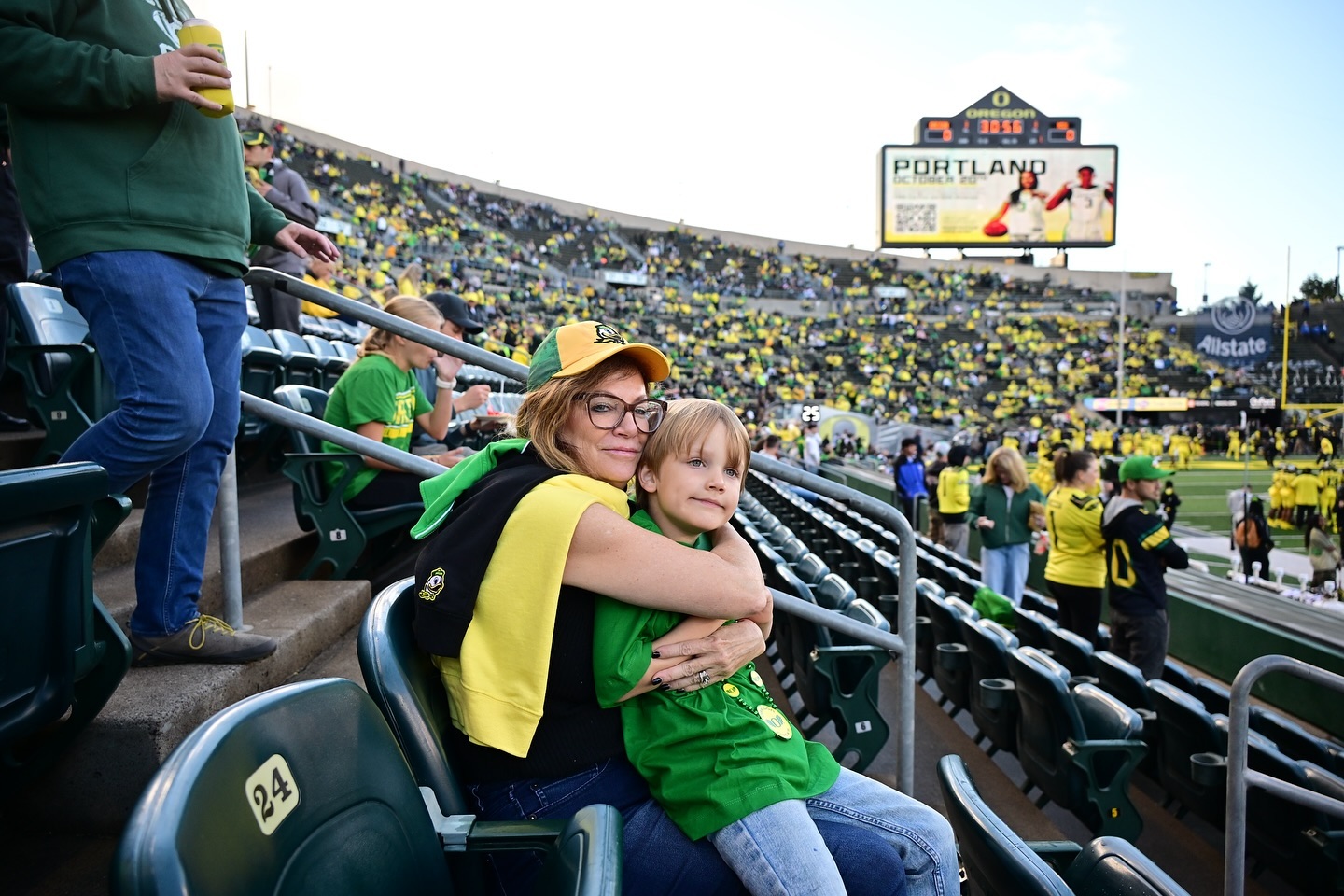 While it wasn’t a great day to be a Spartan at Autzen Stadium, Pax and I enjoyed our first Ducks game with grandma and grandpa. The fans were really nice and r…